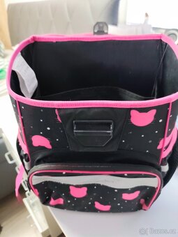 Aktovka do školy pro první stupeň Berlitz - 6