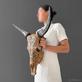 Skull Art Autentická ručně vyřezávaná hnědá lebka býka, 60cm - 6