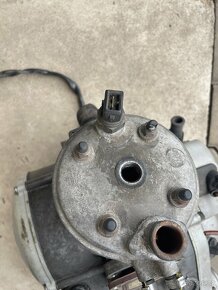 Motor am6 - 6