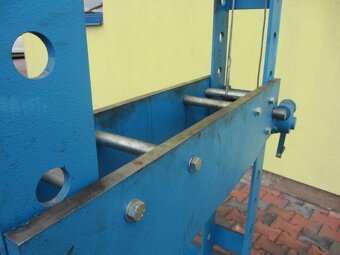 Hydraulický lis OMCN 40 T - 6