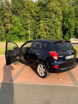 TOYOTA RAV4 - 6