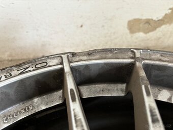 OZ Racing Ultraleggera 5x112 R17 2ks poškozené - 6