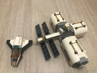 LEGO - - 6