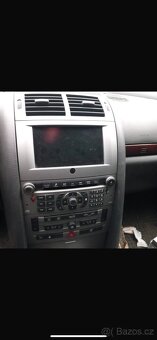 Peugeot 407 2.0 HDI pouze díly - 6