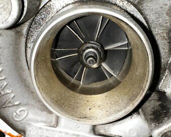 Turbo 03G253014N BMM 2.0TDI 103KW VW Touran 1T2 FL r.v. 2008 - 6