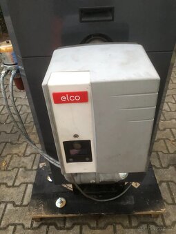 Prodám kondenzační kotel na olej 28,2 Kw - 6