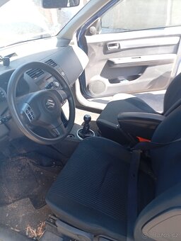 Suzuki Swift 1.3i 68Kw - 6