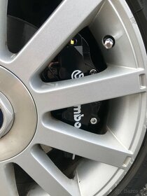Kryty na brzdy Brembo - černé 4ks - 6