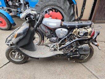 Prodám motorky peugeot skútr kymco a malá jawa 50 - 6