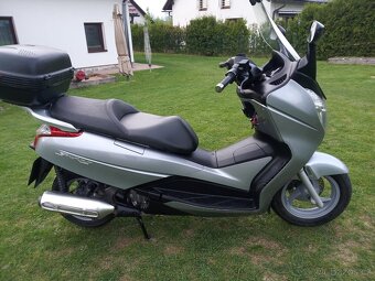 Honda s Wing 125 - 6