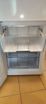 Lednice s mrazákem Beko - 6