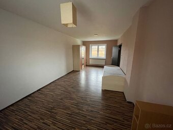 Exkluzivně více generační dům na prodej - 6
