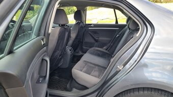 Volkswagen Jetta 1.9 TDI 77 kW, 2009, manuál - 6