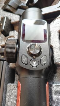 Gimbal Feiyutech Ak2000s. - 6