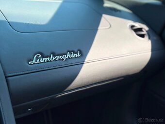 Lamborghiny Gallardo LP 550-2 bílá - 6