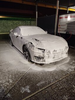 Ford Mustang GT 5.0L - 6