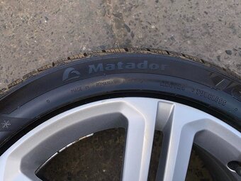Original 1x ALU kolo VW MALLORY 17" 7,5J ET47 pneu 235/45/R - 6