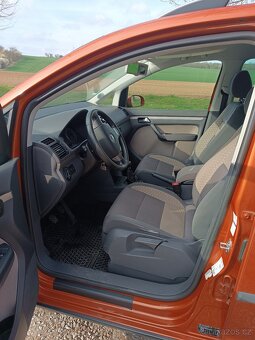 Volkswagen Touran CROSS 2.0 TDI 125 kW – tažné, po servisu, - 6