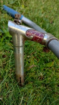 Představec Favorit z 50.let včetně řídítek a rukojetí - 6