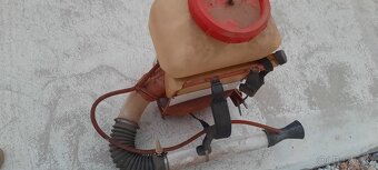 Benzínový postřikovač - 6