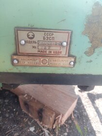 Strojní svěrák 250mm - 6