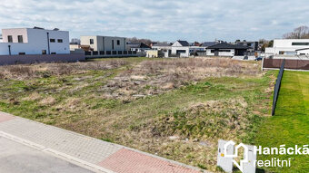 Stavební pozemek v Chomoutově u Olomouce – 896 m² - 6