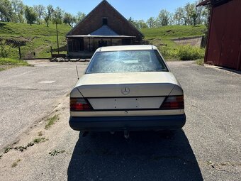 Mercedes W124 250D manual dovoz SRN - 6
