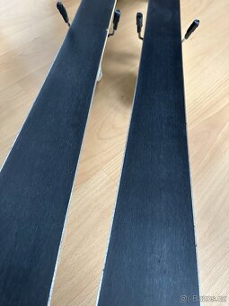Lyžařský set - lyže 168 cm + lyžáky vel. 29,5 + hole zdarma - 6