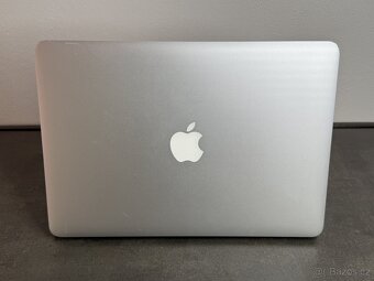 Macbook Air 13'' 2017 / i5 / 8GB / 128GB SSD - 6