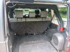 Jeep Wrangler Unlimited - 6