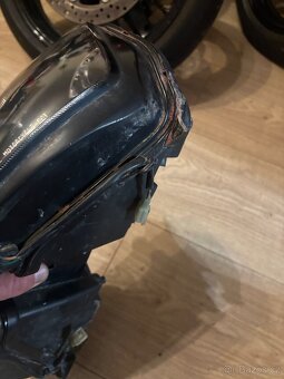 Maska a svetlo na Yamaha R1 98-99 Rn01 - 6