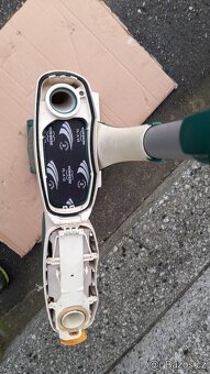 Vysavač Vorwerk 130 s elektronickou klepaci hlavicí - 6