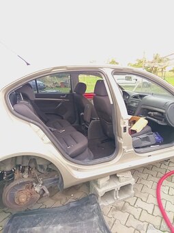 Škoda Octavia 2 poslední díly LEVNĚ - 6