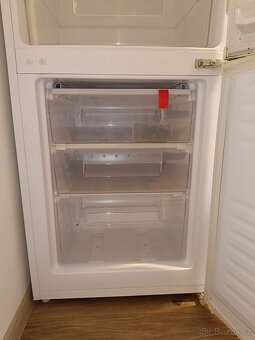 Lednice s mrazákem Candy - 6