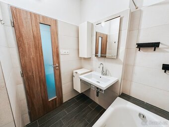 cihlový byt 3+1 s garáží a dílnou - 6