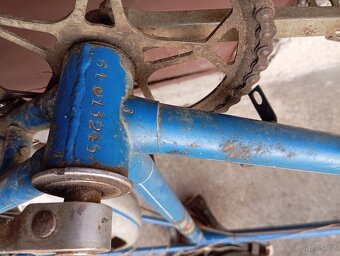 Favorit a pionýr - 6