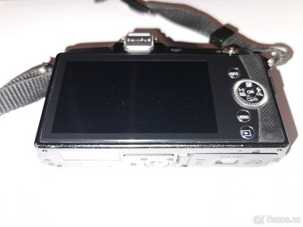 Olympus Pen E-PM1 - 6