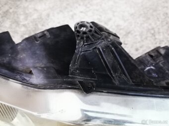 Pravy predni svetlo pre peugeot 406 coupe. - 6