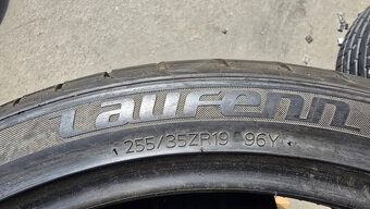 Letní pneu 255/35/19 Laufen - 6