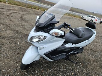 Suzuki Burgman 650 EXECUTIVE - NOVÝ MODEL EXECUTIVE - 6