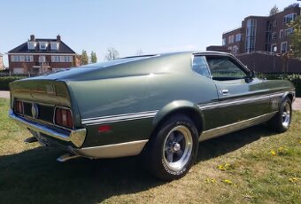 Ford Mustang Mach 1 - 6