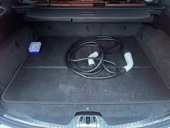 Volvo V60 2.4D D6/208kwPlug-in Hybrid,Summum,AWD, pěkný vůz - 6
