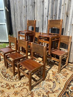 Masivní stůl + 9 židlí - 6