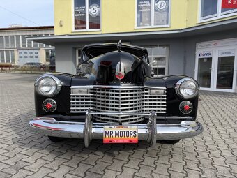 1941 Cadillac Serie Sixty-Two Coupe - 6