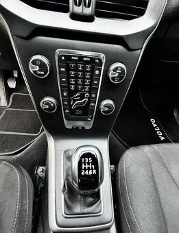 Volvo V40 D2 Drive-E Kinetic - 6
