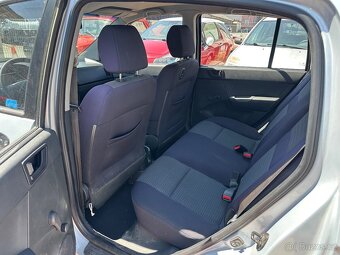 Hyundai Getz 1.1 benzin , 2007, 102tis.km, klimatizace - 6