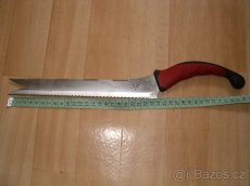 Starší věci do kuchyně, nůž, pekáče, dřevěný váleček atd. - 6