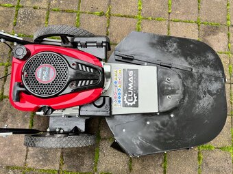 Profesionální zametací stroj Lumag WKB-300 - 6