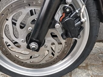 Triumph Bonneville - 6