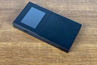 Vreckový 5G mobilný Wi-Fi hotspot Zyxel NR2301 na dovolenku - 6